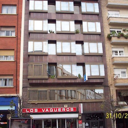 Hostal Alvarez Oviedo Exterior photo
