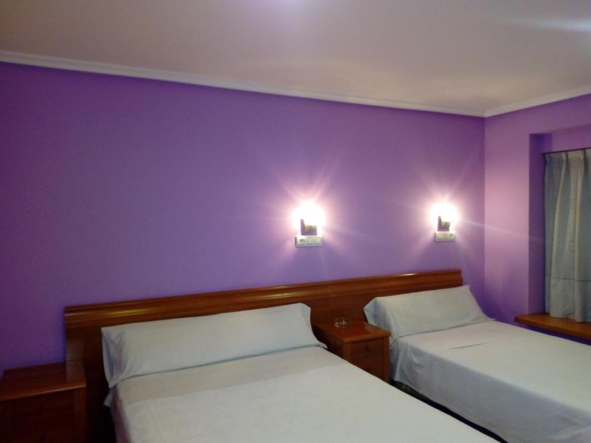 Hostal Alvarez Oviedo Exterior photo